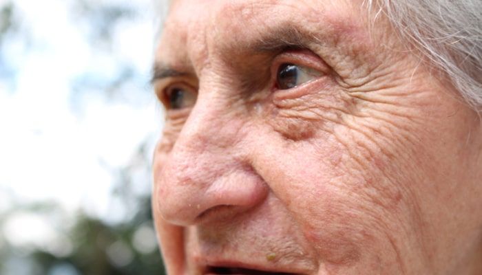Mirada de una anciana