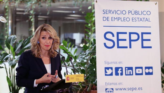 Ministra de Trabajo, Yolanda Díaz en la sede del SEPE