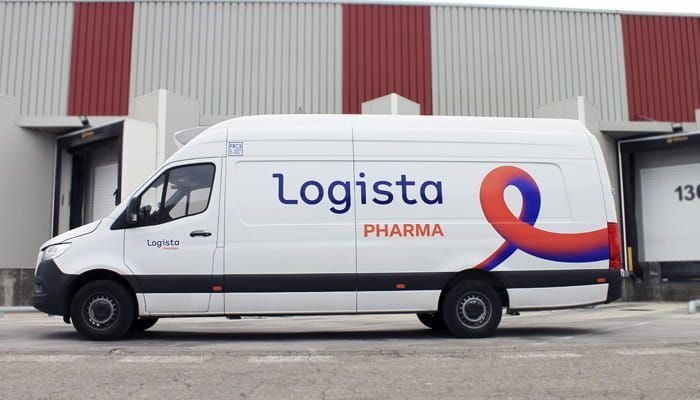 furgoneta reparto Logista Pharma 