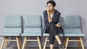 Despido disciplinario improcedente falta audiencia