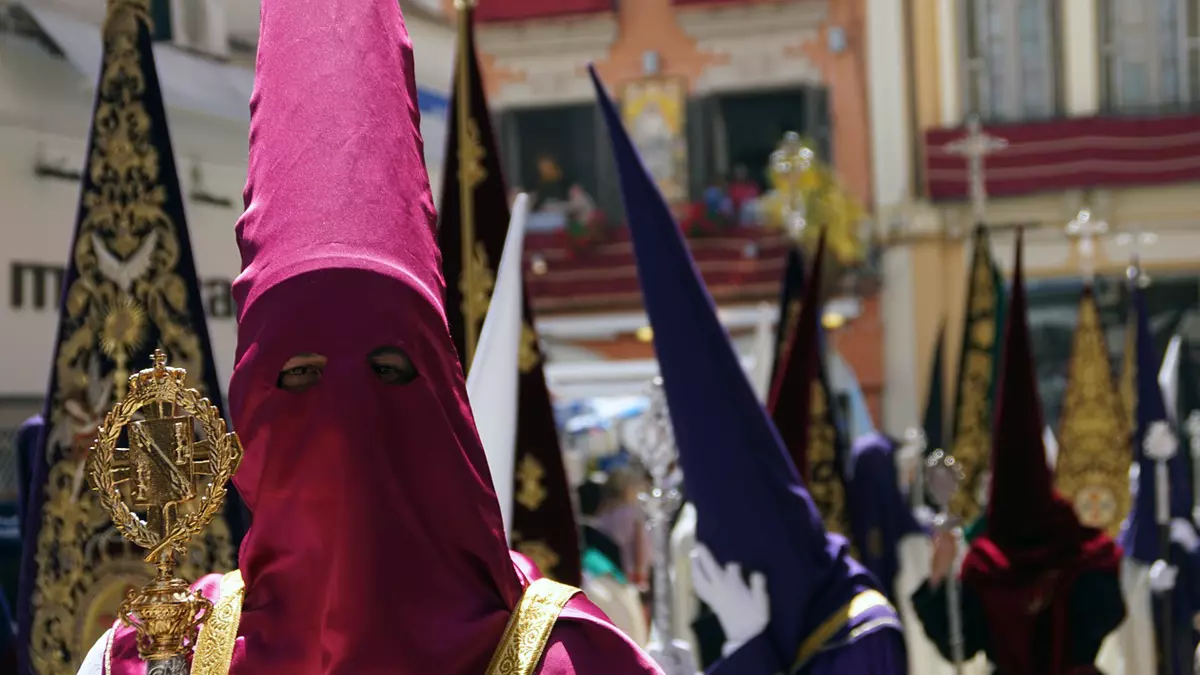trabajar festivo semana santa