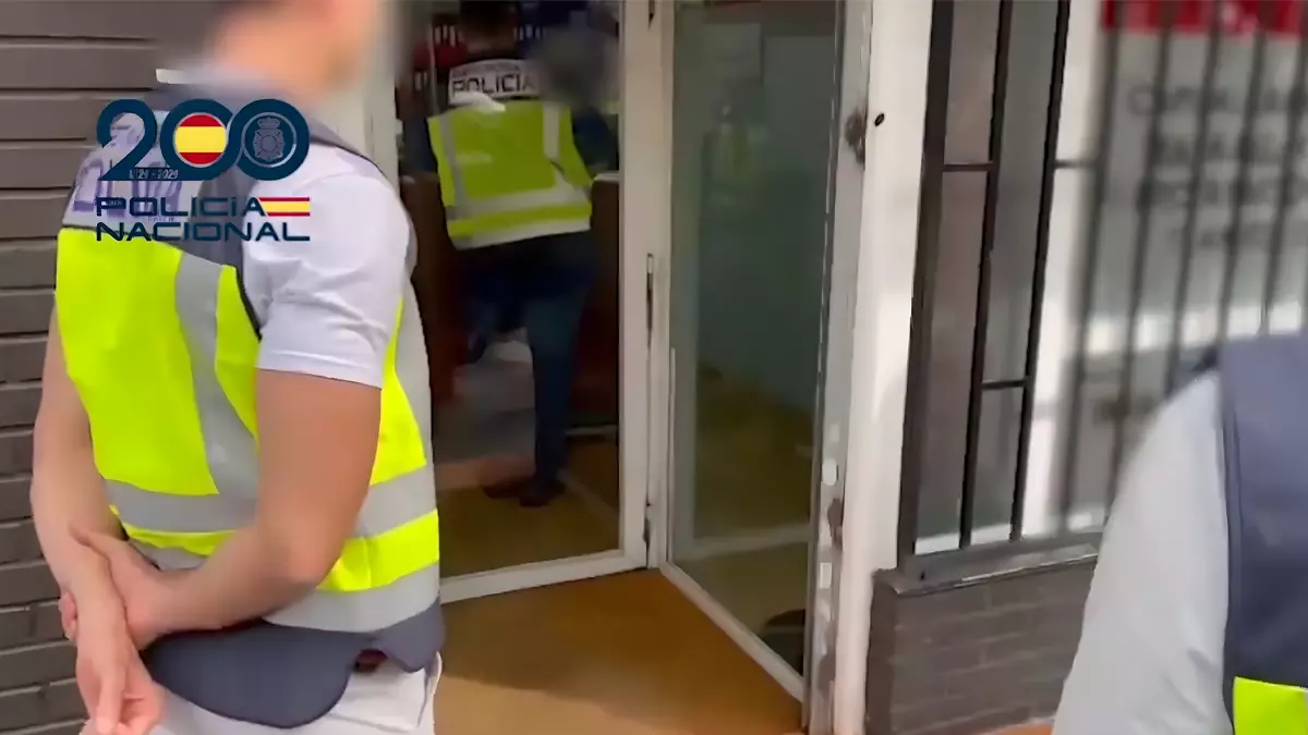 Registro de la Policía Nacional en su operación contra la estafa millonaria en el SEPE con la capitalización del paro en Madrid