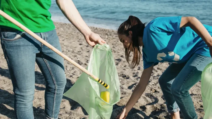 Trabajo limpieza de playas