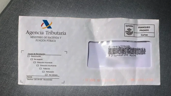 Carta de Hacienda notificando que no se ha presentado la declaración de la Renta