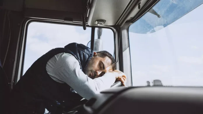 Despido improcedente para un camionero por quedarse dormido durante 12 minutos