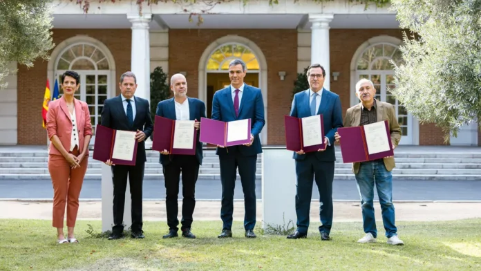 Firma acuerdo para la reforma de las pensiones mejorando la jubilación parcial, activa y demorada