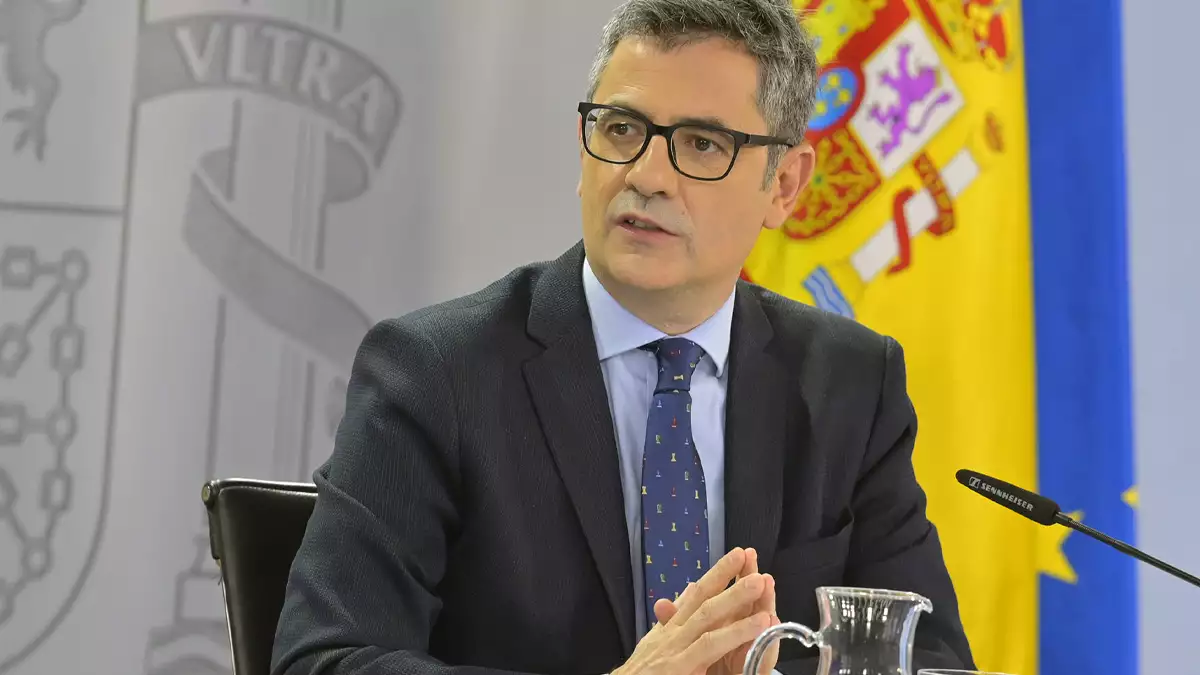 Ministro Félix Bolaños presentando la reforma de la carrera judicial y fiscal