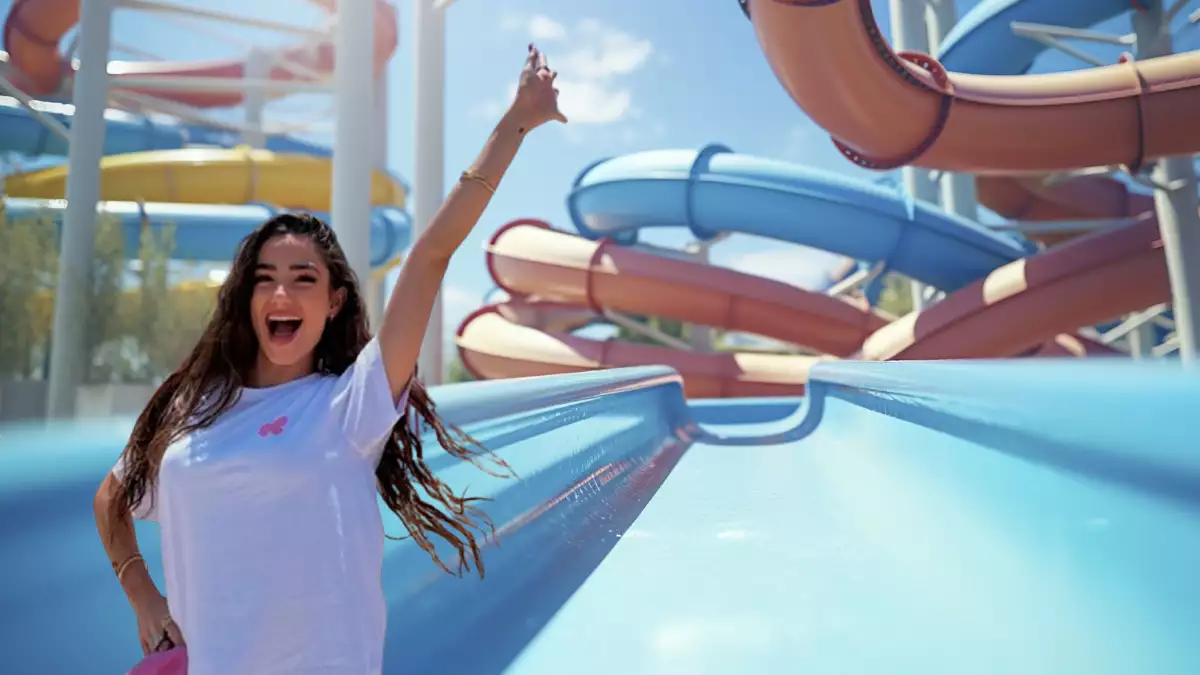 Se busca probador para el parque acuático Lola Lolita Land