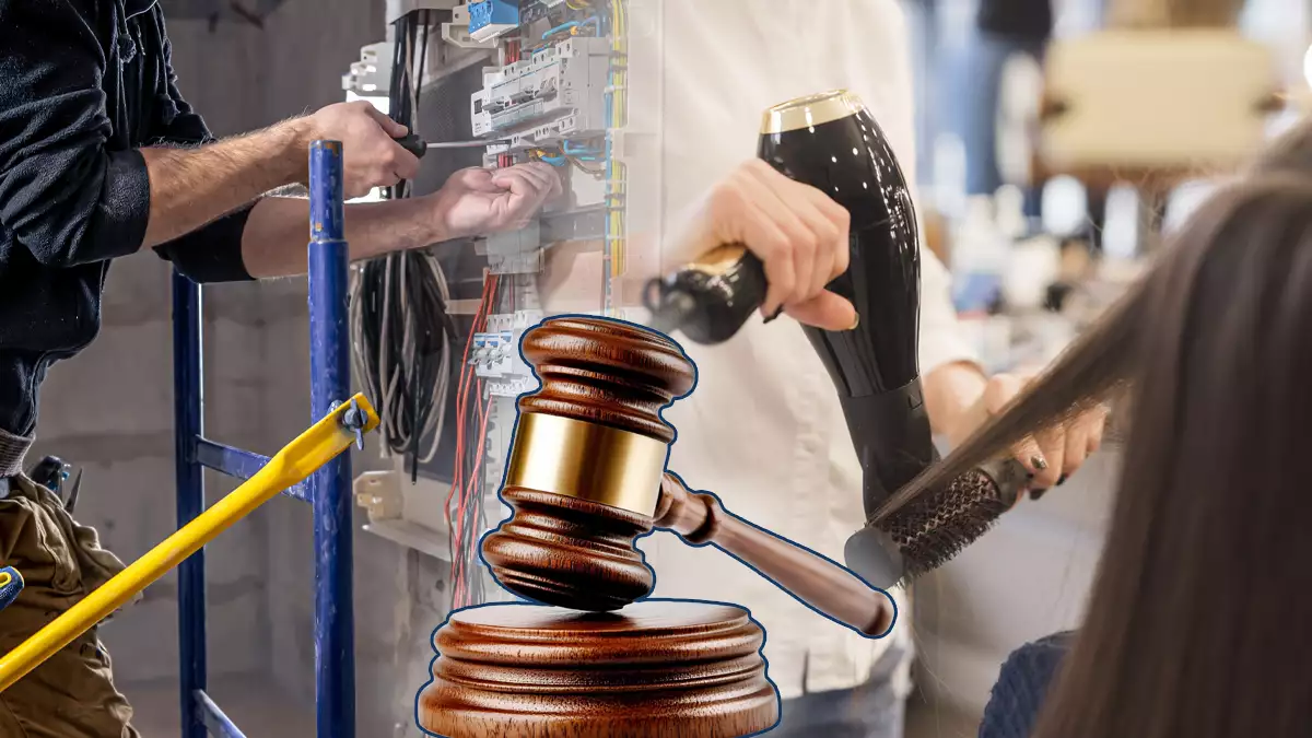 Electricista naval despedido por trabajar en su peluquería estando de bajo