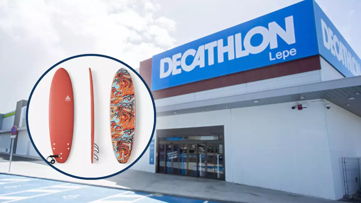 Despedido trabajador de Decathlon por regalar tabla de surf