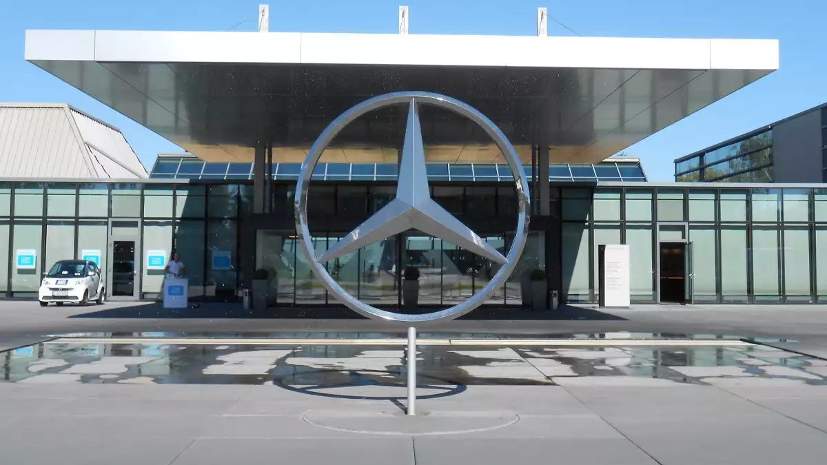 Mercedez Benz