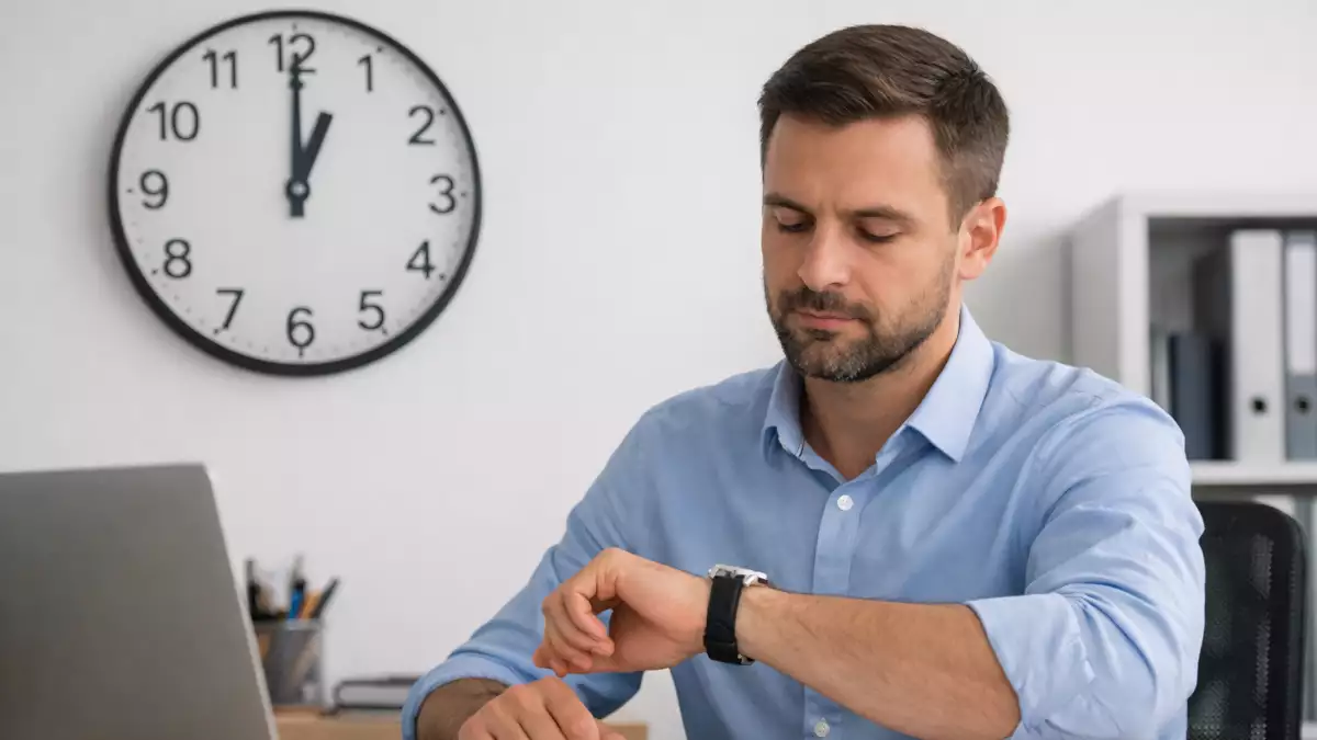 ¿Puede un trabajador renunciar al descanso de su joranda para salir antes?